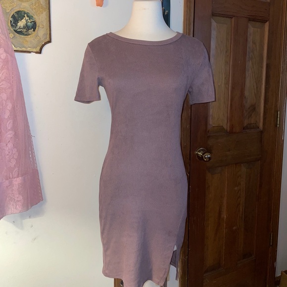 Charlotte Russe Dresses & Skirts - Purple T-shirt dress
